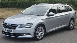 2019 Skoda Superb 2.0 TDI SE L Executive Estate 5dr Diesel DSG Euro 6 (s/s) (150 - Picture 1 of 24