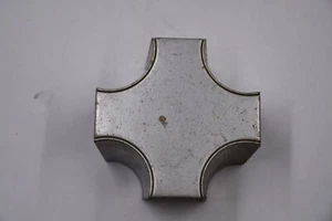 Saturn Silver Wheel Center Cap Hub Cap 21010772(SIL) 3.25" OEM Saturn Silver - Picture 1 of 4