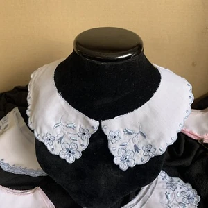 Vintage Damen Blumenmuster Peter Pan Spitze Kragen Stickerei Englisch 100 % Baumwolle 5 Paar - Bild 1 von 4