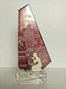 Vintage Tabletop Souvenir of the USSR from Plexiglas - Picture 1 of 12