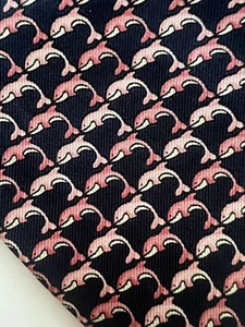 Andre Valentino Herren Krawatte dunkelblau mit rosa Walen 100% Seide 58" - Bild 1 von 8