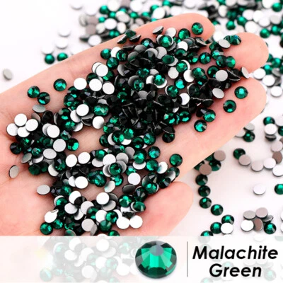 Arte en uñas de cristal de vidrio verde 1440p pedrería gemas traseras planas puntas de uñas 3D decoración Foto 1 de 4