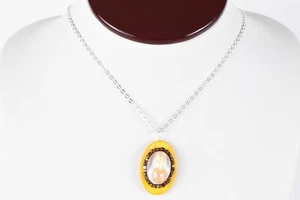 20" Bright Yellow Mother of Pearl & White Blister Pearl Pendant Necklace - Picture 1 of 16