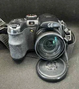 General Electric GE X500 16 Megapixel Digital Camera 15x Optical Zoom with Strap - Picture 1 of 4