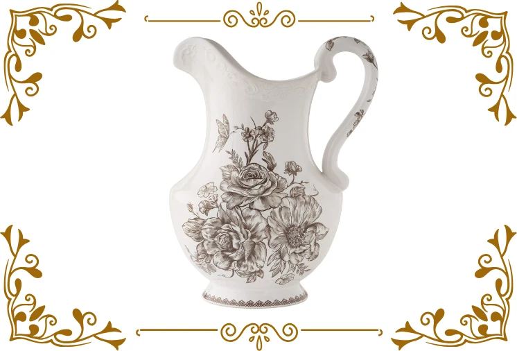 Jarra de gres The Pioneer Woman Agatha de 2 cuartos de galón, marrón Foto 1 de 4