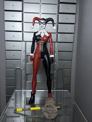 Figura Suelta DC Classics Harley Quinn Grodd BAF Wave 2 Batman Escuadrón Suicida Foto 1 de 2