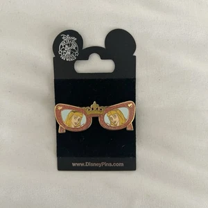 Disney #59182 PRINCESS AURORA / Sleeping Beauty - Pink Glitter Sunglasses Pin - Picture 1 of 3