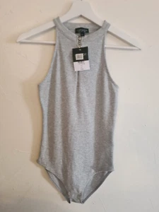 TOPSHOP grau geripptes Trikot Body Druckknöpfe 1/4 Reißverschluss Ausschnitt Damen Größe US 4 UK 8 Neu mit Etikett - Bild 1 von 6