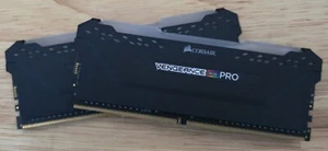 Corsair VENGEANCE RGB PRO 16GB (2 x 8GB) DDR4 DRAM 3000MHz C15 Memory Kit Black - Bild 1 von 2