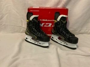 CCM Tacks Classic SE Hockey Skates - Picture 1 of 6