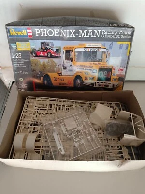 Revell Phoenix Man racing truck modello scala 1/25 - Immagine 1 di 4