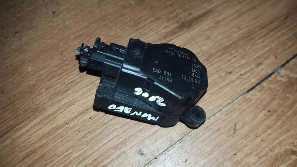 Actuador de control de aleta de ventilación de calefacción Ford Mondeo 2006 motor 1s7h19e61 #77916-03 Foto 1 de 1