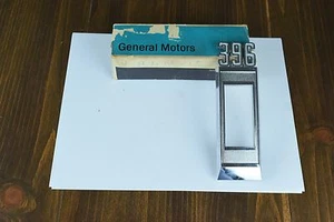 NOS 1969 Chevy Caprice, Impala Biscayne Bel Air 396 Front Marker Bezel Brand New - Bild 1 von 3