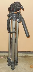 Targus MX-1000 Camera Camcorder Tripod 22"-57" 3 way panhead - Picture 1 of 7
