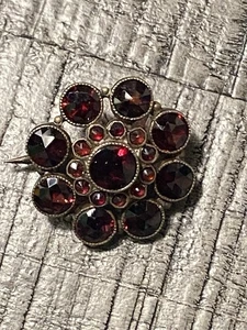 Antike viktorianische Granat zweistufige Rosenschliff ovale Cluster Anstecknadel Brosche - Bild 1 von 5