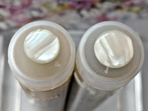 10x elegante Kunststoffknöpfe - Perlmuttoptik - Irisierend - 2 Größen zur Wahl - Bild 1 von 6