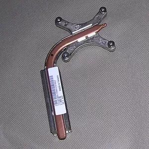 Kühlkörper Heatsink TW-0D5925-70090-572-3353 Auras ATAL3074000 von Dell Laptop - Bild 1 von 4
