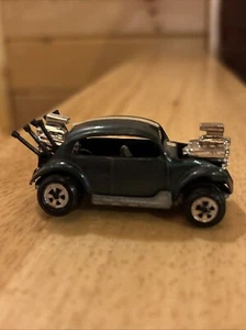 Johnny Lightning Topper BUG BOMB Aqua Vintage - Picture 1 of 6