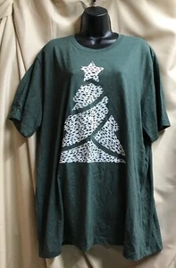 Canvas Bella+Canvas Dark Green With White Christmas Tree On Front T-Shirt NEW - Picture 1 of 4