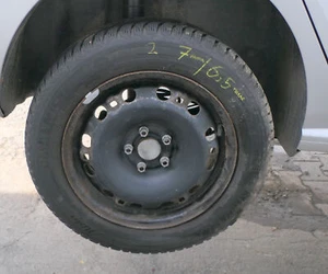 2x Polo 6R 9N Ibi Felgen 185/60 R15 88T Winterreifen M+S Reifen 6,5-7mm - Bild 1 von 6
