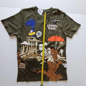 Looney Tunes Wile E. Coyote short sleeve olive shirt new - Picture 1 of 4