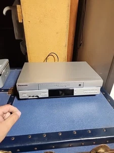 Panasonic VCR PV-V4525S 4 Head OmniVision HiFi VHS - No Remote - Tested - Picture 1 of 7