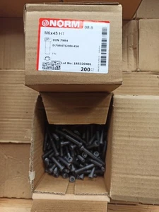 DIN 7984 8.8 schwarz M6 X  45, 200 Stück niedriger Zylinderkopf, Innen6-kt. - Bild 1 von 3