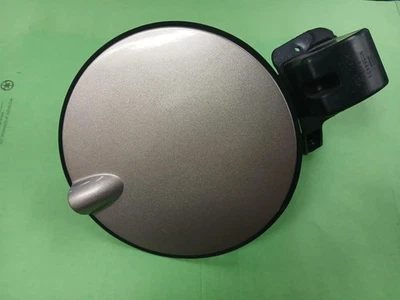 2001 2002 2003 SATURN LW300 WAGON GAS FUEL DOOR Foto 1 de 4