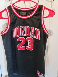 Air Jordan 23 Basketball Jersey Youth Medium 10-12 Jordan Jumpman Red Pinstripe - Picture 1 of 3