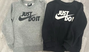 Lot Of 2 Boys Crew Neck Nike Sweatshirts - Black And Gray - Boys Size 7 - Picture 1 of 3
