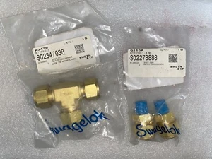 Lot Of 3 Swagelok Brass 5/8 Fittings B-1010-3 B-1010-1-4 Tee Adaptor 1/4 MNPT - Picture 1 of 7