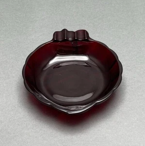 Vintage Art Deco Anchor Hocking Royal Ruby Leaf Shape Glass Ashtray/Trinket Dish - Picture 1 of 7