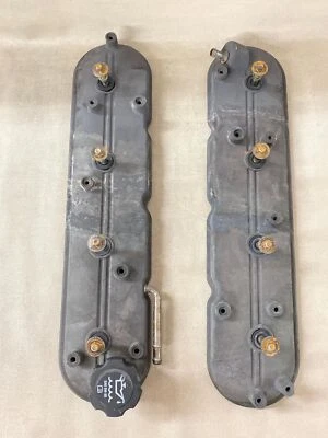 07 Silverado 2500 Valve Covers with Bolts RH and LH Side 6.0L 12570697 12570696 Foto 1 de 4