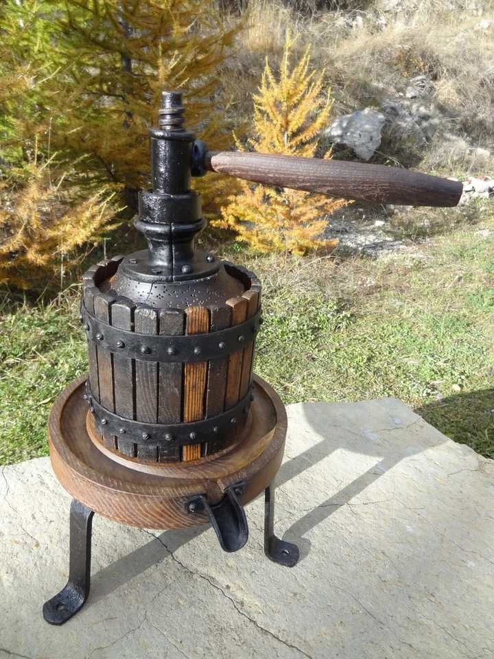 ancien pressoir à jus raisin de table art populaire - Photo 1/4