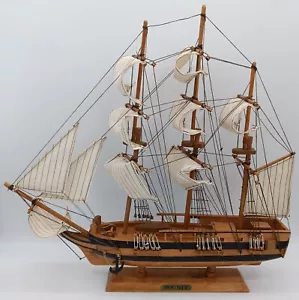 Schiffs-Modell "Bounty" aus Holz - Bild 1 von 6