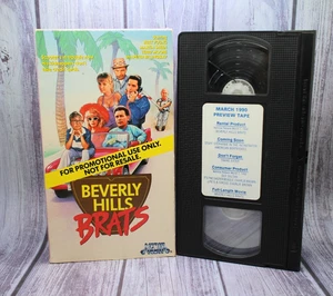 RARE Beverly Hills Brats VHS Tape MEDIA Promotional Comedy Peter Billingsley - Foto 1 di 3
