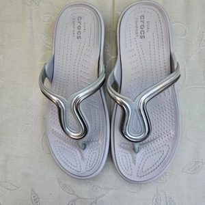 Crocs Women's Silver Sanrah Wedge Sandals with Multi Trim in UK Size 4. - Picture 1 of 15