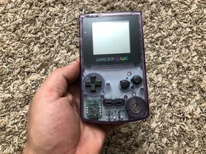 Sistema portátil Nintendo Game Boy color - púrpura atómico funciona probado - Imagen 1 de 9