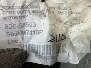 04-09 Toyota Prius Front Windshield Wiper Motor Only OEM B - Picture 1 of 9