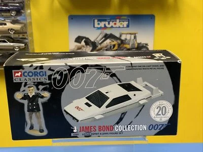 Corgi Classics 65001 Lotus Esprit & Jaws Figure Set James Bond Collection 007 - Image 1 of 4