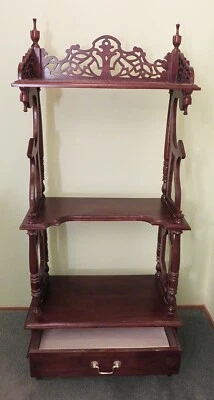 Librería gabinete estilo victoriano Chippendale tallado caoba Etagere calado Foto 1 de 4