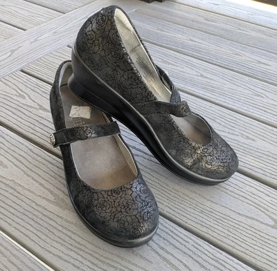 Zapatos Alegria Mujer 10 Negro/Dorado Gamuza Floral MaryJane Confort Romántico Cuero Foto 1 de 4