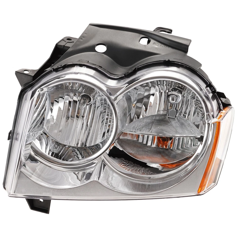 Left Headlight For Jeep Grand Cherokee 2005-2007 Halogen w/ Bulb/s from 05/11/06 - Image 1 of 1
