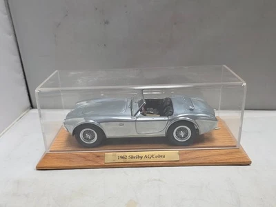 Exoto Racing Legends 1962 Shelby Cobra 260/289 полированный алюминий - Изображение 1 из 4