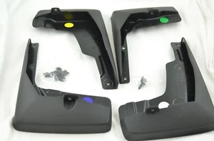 NUEVO Original FABRICANTE DE EQUIPOS ORIGINALES 15-17 Toyota Camry Juego de protección de barro trasera y delantera PU060-33015-P1 - Imagen 1 de 9