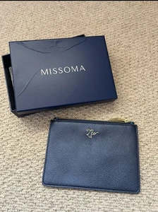 Missoma Star Sign Bordado Bolsa Leo Monedero Cremallera Cartera Azul Marino - Imagen 1 de 8