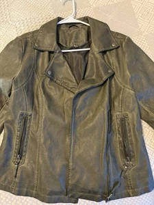 Neu mit Etikett Max Studio Damen grün Kunstleder Langarm Motorradjacke Größe M - Bild 1 von 5