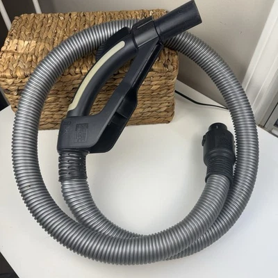 Electrolux EL4300 真空旋转电源软管总成 仅超活动旋风 — 第 1/4 张图片