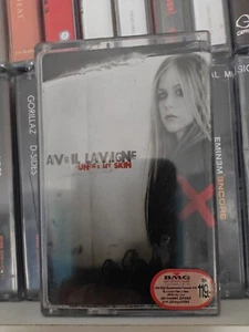 Avril Lavigne Under My Skin FULLY PLAY GREADED  cassette album - Picture 1 of 14