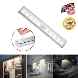 Heller LED PIR Bewegungssensor LED Nachtlicht Akku mit betriebenem Magnetstreifen - Bild 1 von 6